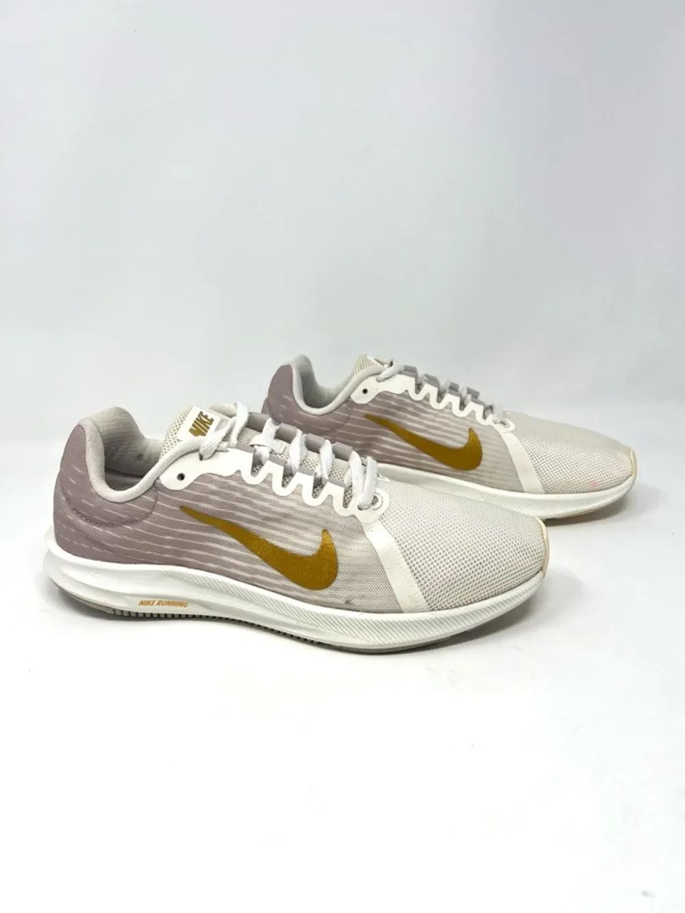 Nike Downshifter 8 Running Shoes Beige Taupe Metallic Gold Mesh Size 7.5